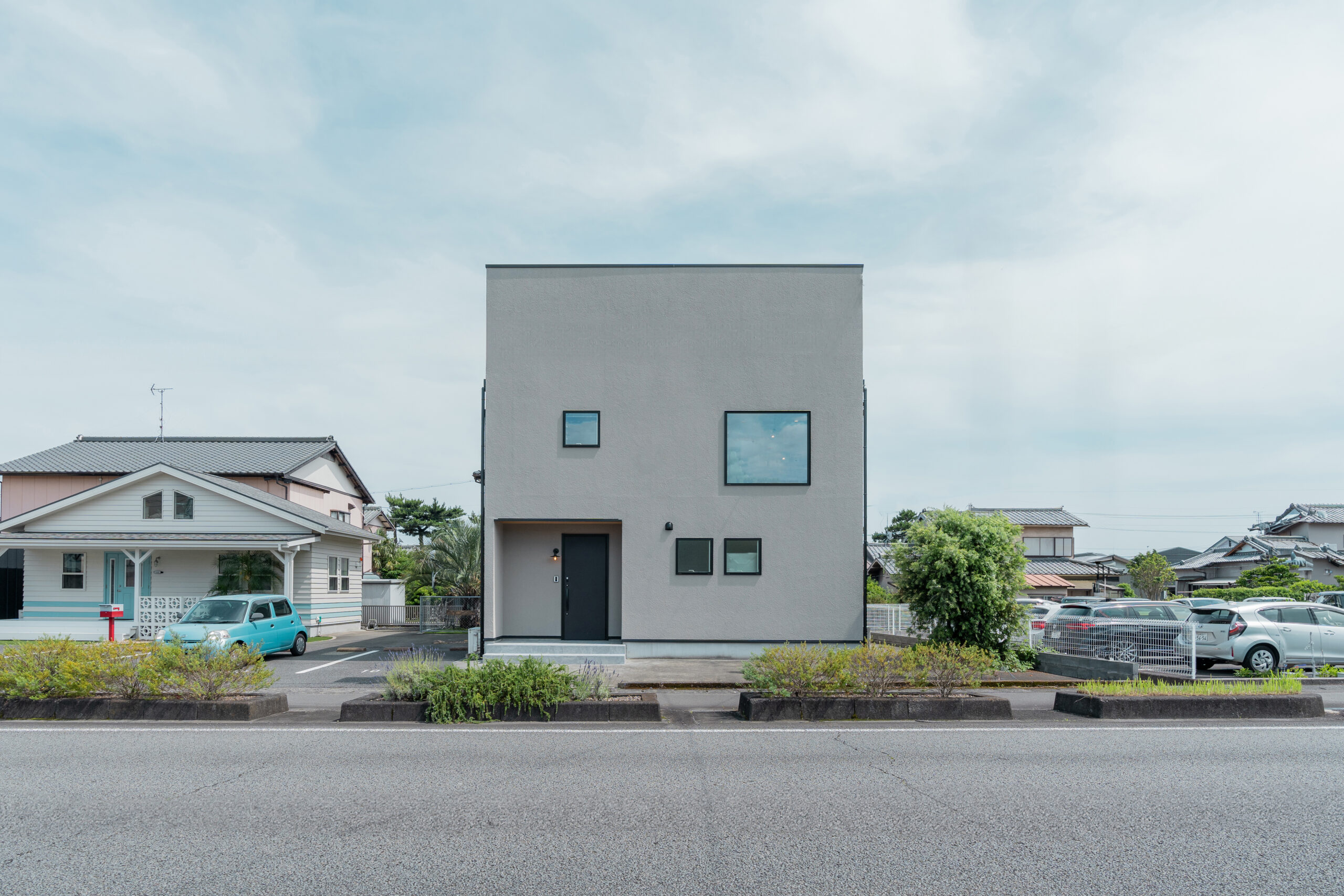 ZERO-CUBE+BOX+SKY BALCONY