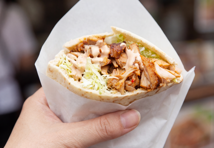 🌯 本格フードトラックのケバブ